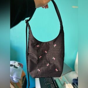 BAGGU UO Exclusive Rose Embroidery Small Nylon Sling Bag